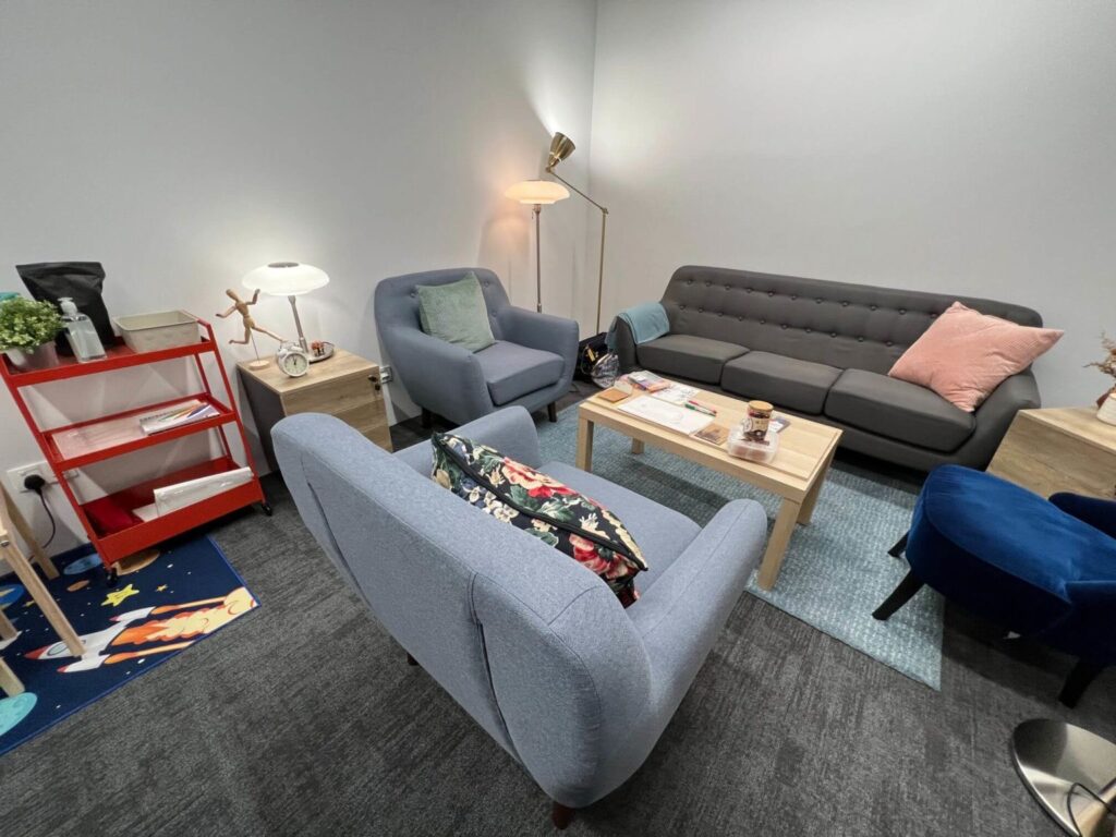 MWS FAM@FSC’s counselling rooms are designed to be cosy and child-centric. Materials such as storybooks, cards and games are curated to help facilitate counselling for families with children.