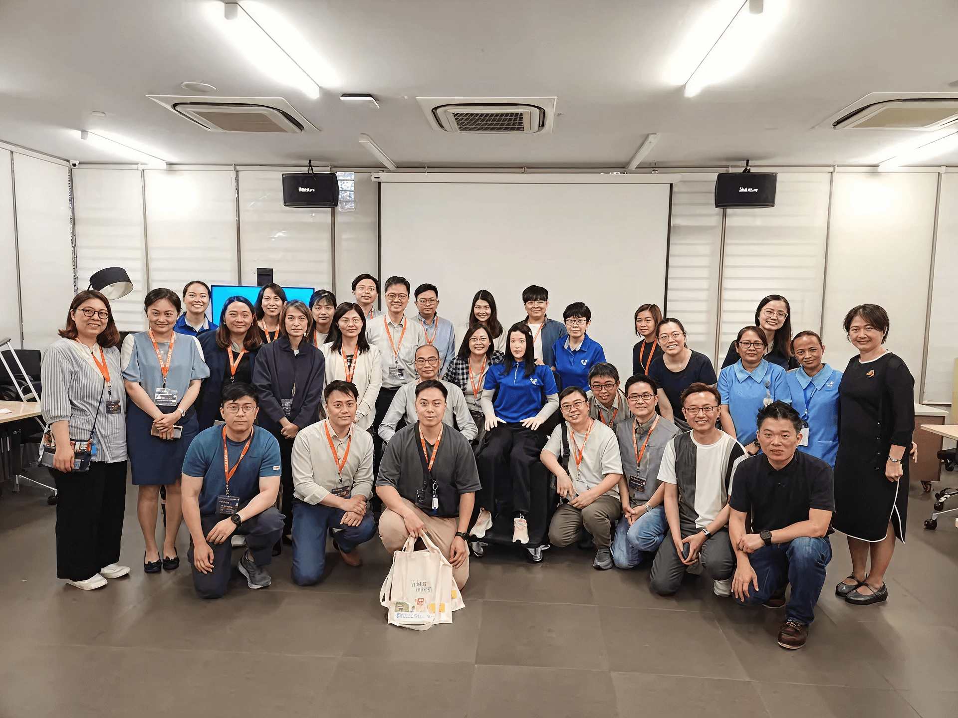 AI Robot takes Centre Stage at Hong Kong SSO Visit