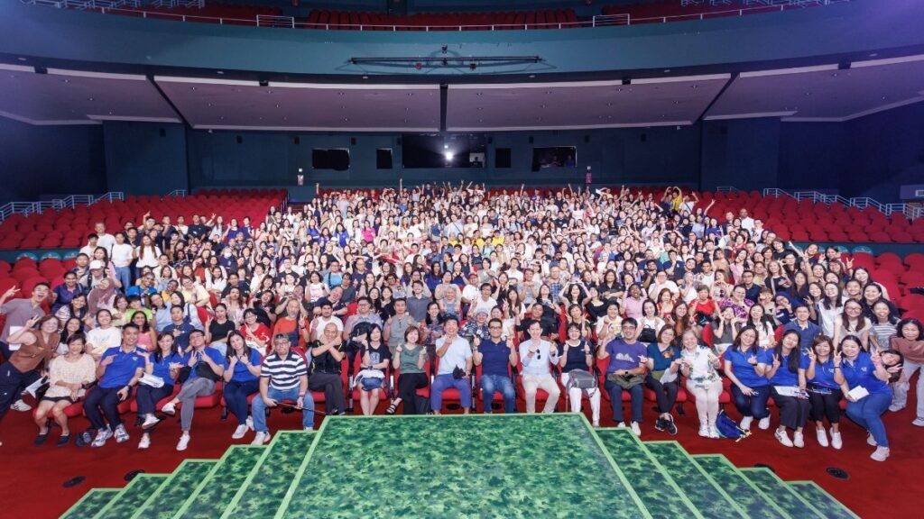 With MWS staff during MWS Day Out at Universal Studios